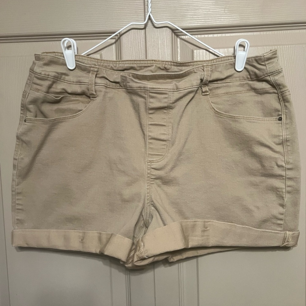 Time and Tru Tan Bermuda Shorts Relaxed Fit Cotton Blend